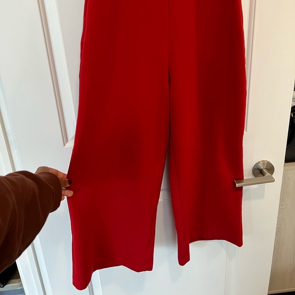H&M Red Off the Shoulder Jumpsuit, Size 10 - Picture 5 of 8